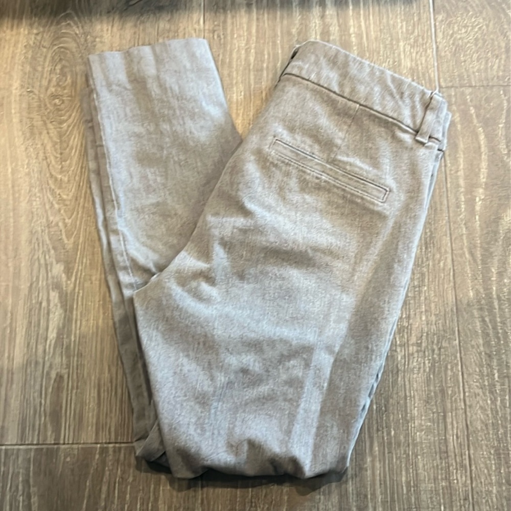 Old Navy High-Rise Pixie Pant - Gray